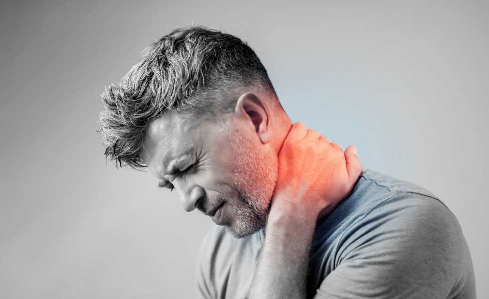 person experiencing neck pain from whiplash that should have pip insurance